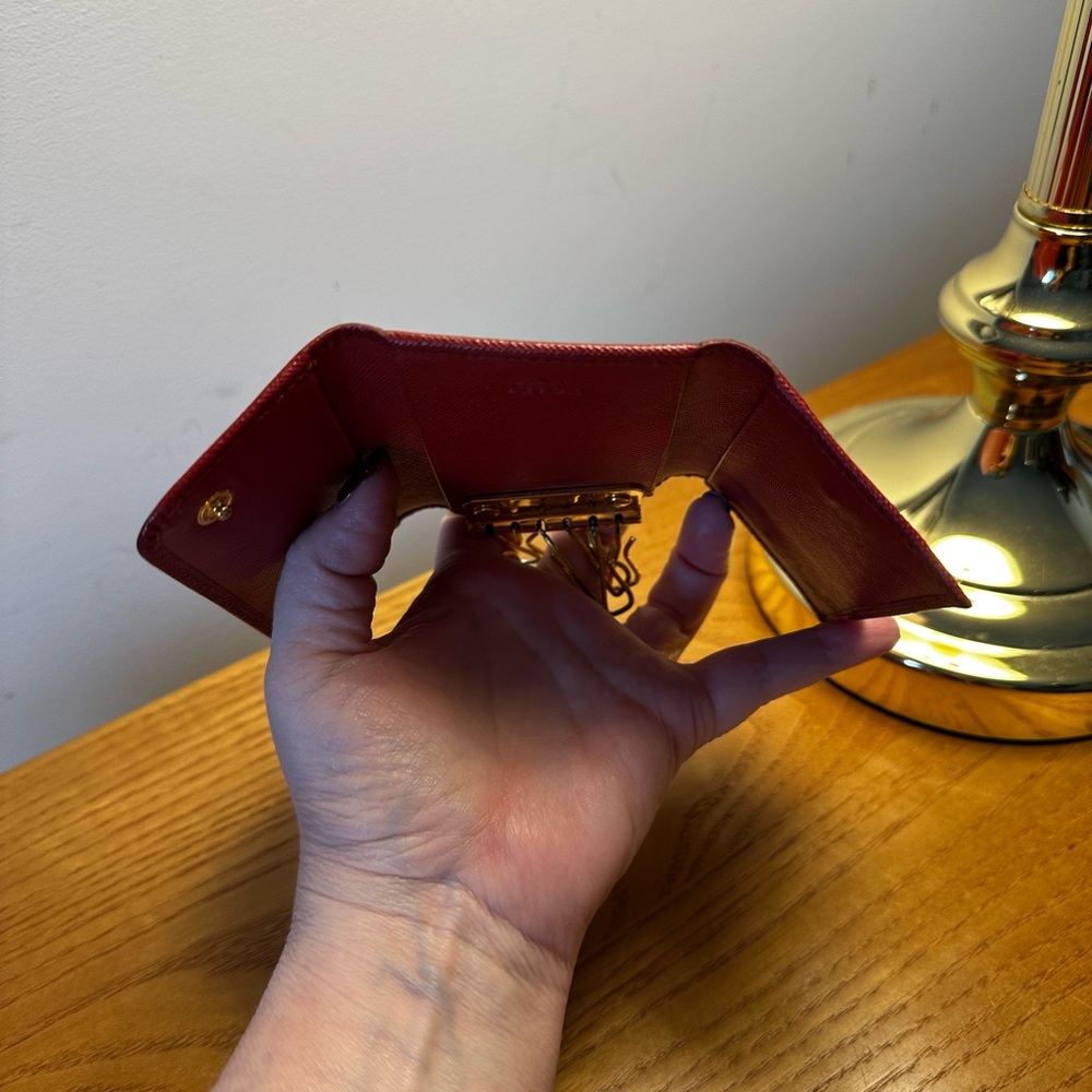 Prada Red Leather 6-piece Keyholder - Picture 9 of 9